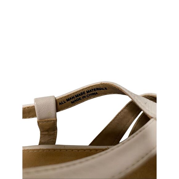 Yuu White Strappy Woven Sandals Womens Size 6.5 M Flat Casual Summer Shoes Beach - Picture 8 of 10